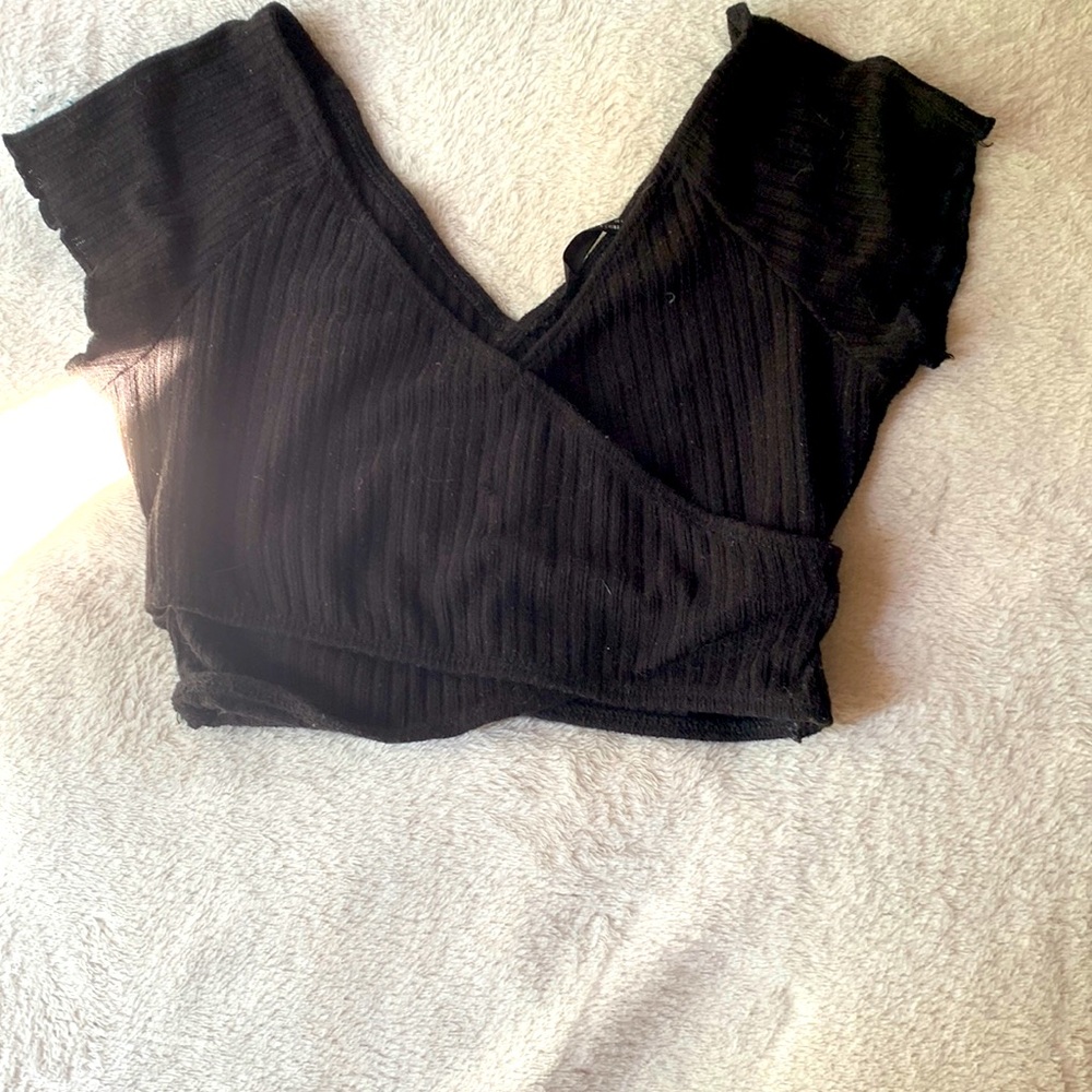Black crop top